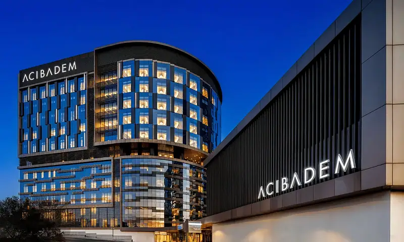 Acibadem Kartal Hospital is a modern medical facility located in Istanbul’s Kartal district, serving patients on the Anatolian side of the city and welcoming international patients who travel to Türkiye for medical care. As part of Acibadem Healthcare Group, the hospital brings together multidisciplinary medical expertise, patient-focused service, and coordinated care pathways designed to support patients from first enquiry through recovery and follow-up.